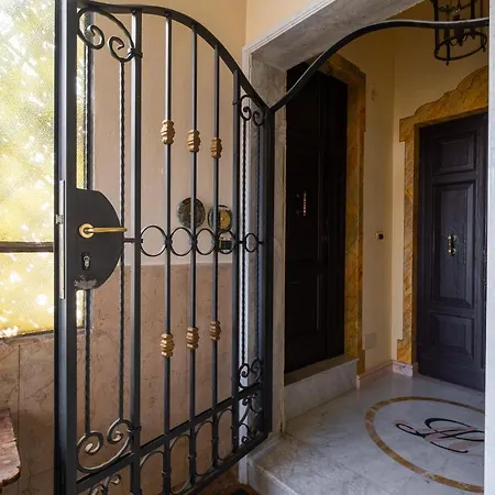 Apartment Urbana 13 Rooftop By Wonderful Italy *