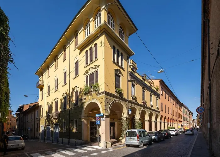 Urbana 13 Rooftop By Wonderful Italy *